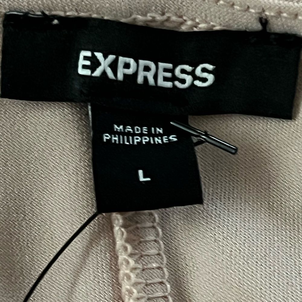 Express Ruched Peplum Top - Picture 5 of 8